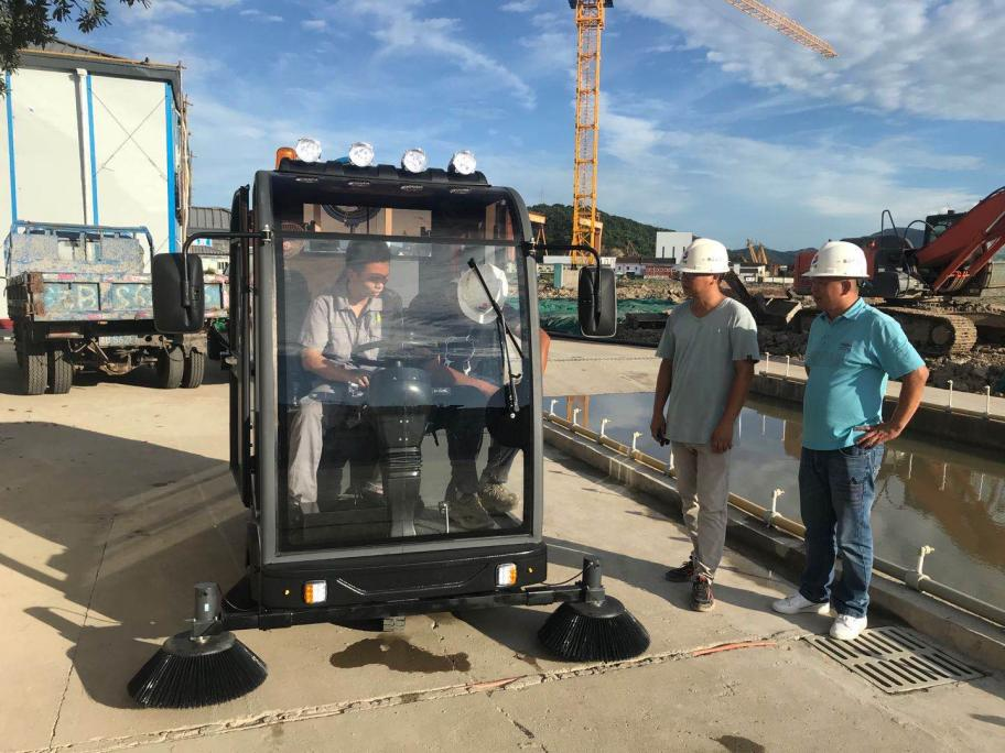 上海龙泉市清扫车